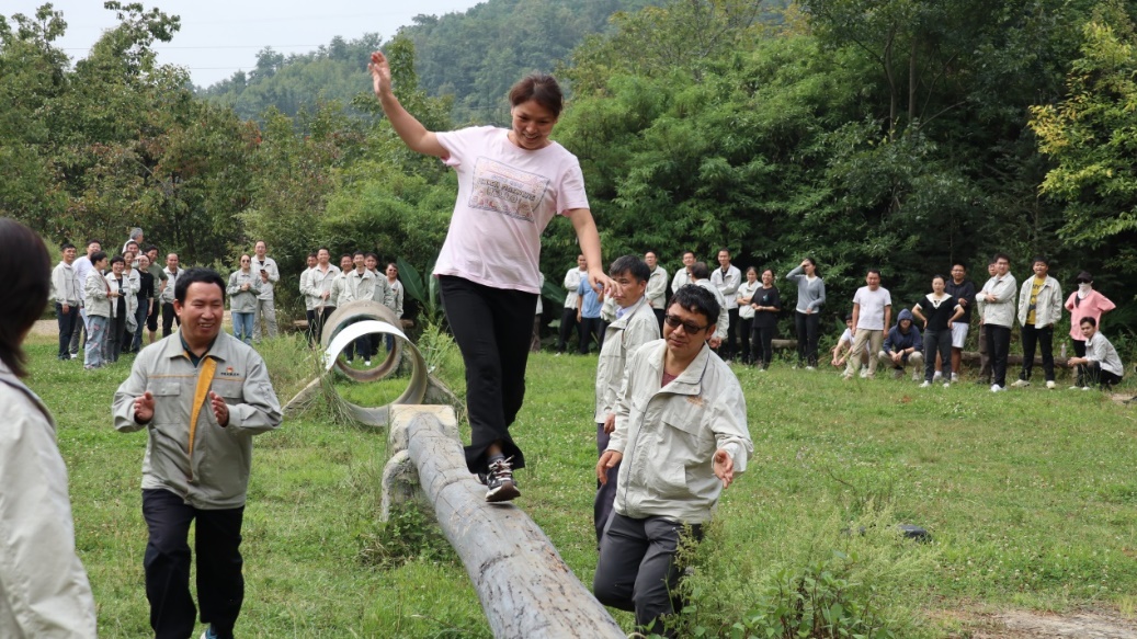 C:\Users\Administrator\Desktop\云南院國慶\5.2云南院建國75周年工會活動(dòng).JPG